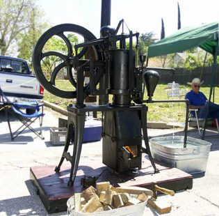 מנוע סטירלינג מהמאה ה-19 שמשמש לשאיבת ים