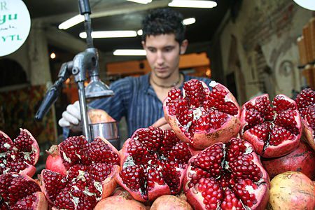 מיץ רימונים בבאסטה בטורקיה