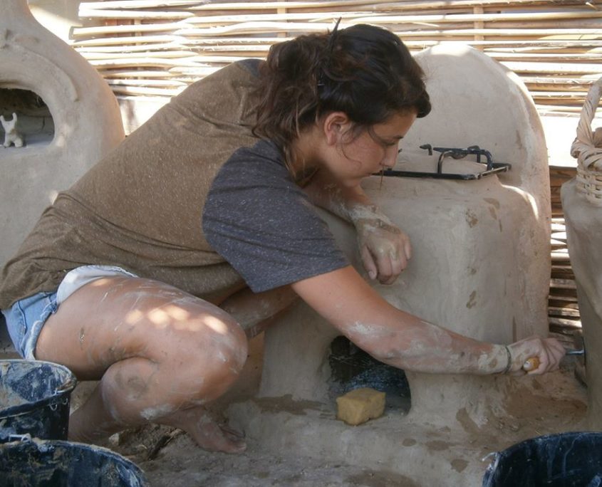 סדנת בניית טבון מאדמה ואפיית לחם
