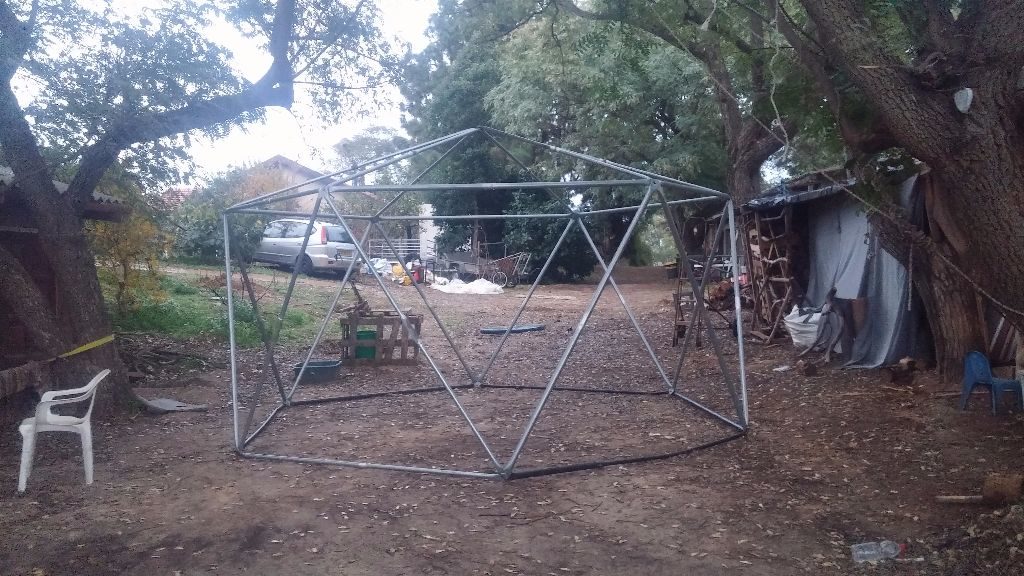 V1.6 ללא כיסוי